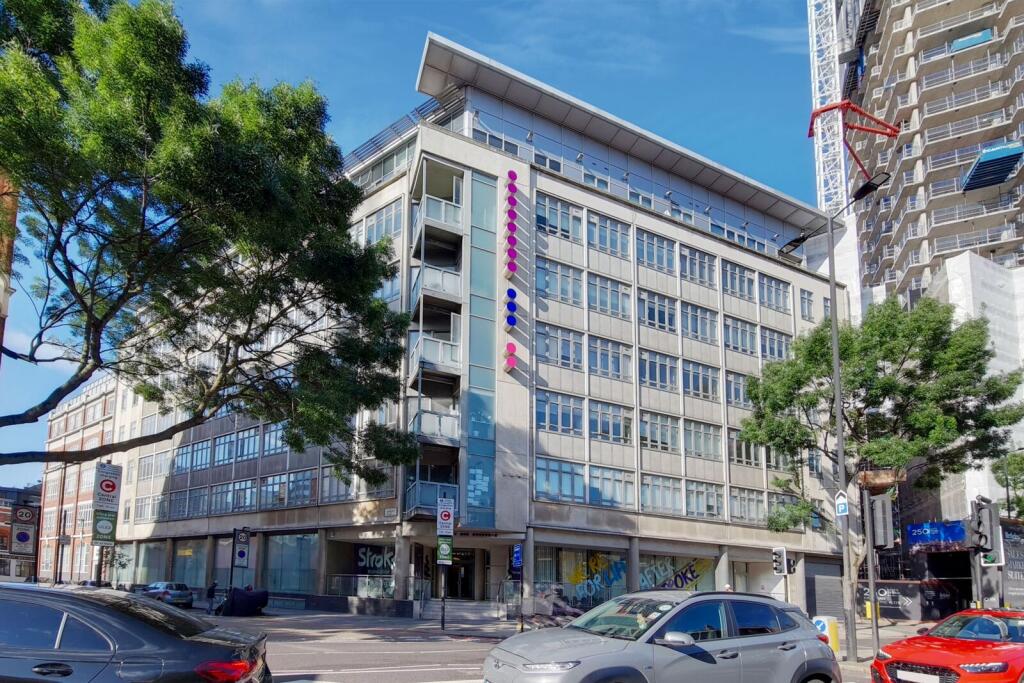 2 bed 1st Floor Flat for rent in Islington. From Foxtons - Clerkenwell