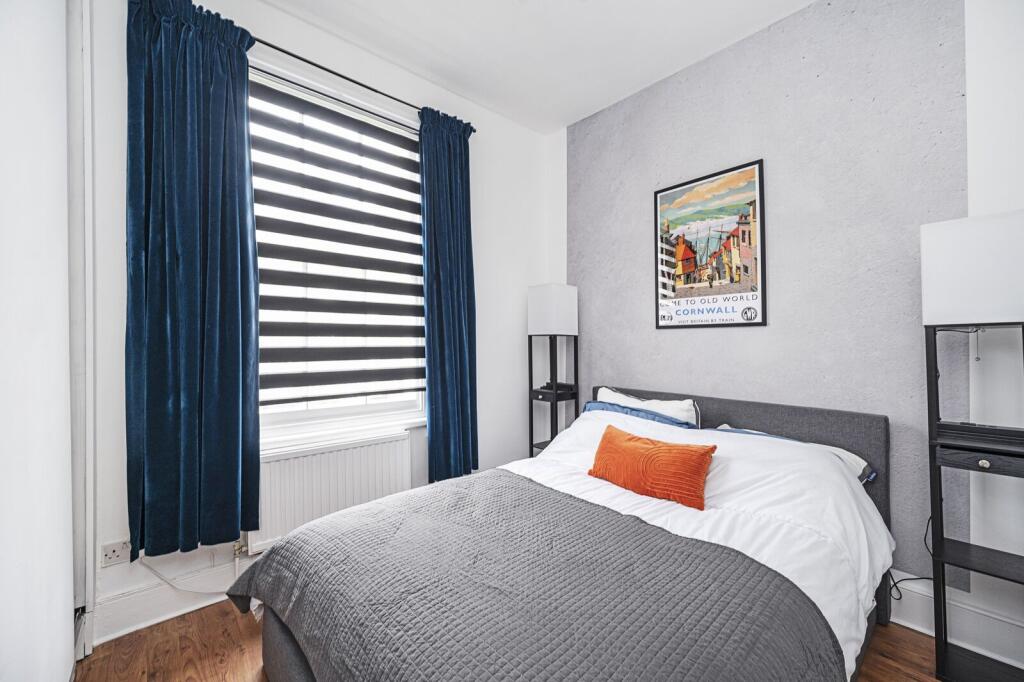 1 bed 1st Floor Flat for rent in London. From Foxtons - Clerkenwell