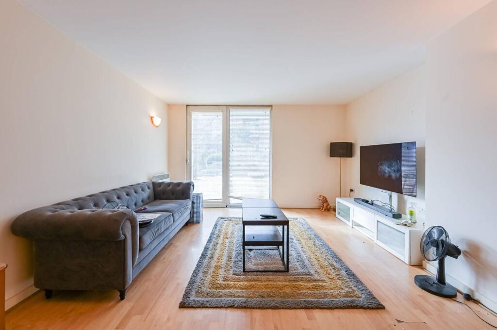 1 bed 1st Floor Flat for rent in London. From Foxtons - Crouch End