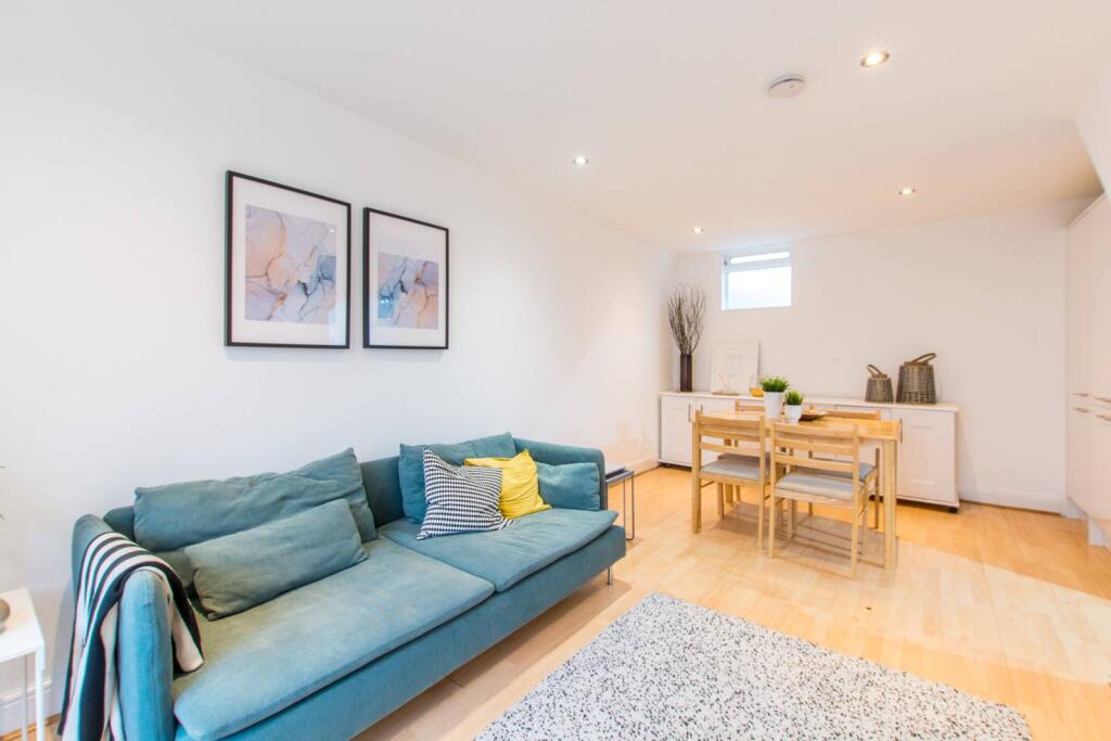2 bed Annexe for rent in London. From Foxtons - Crouch End