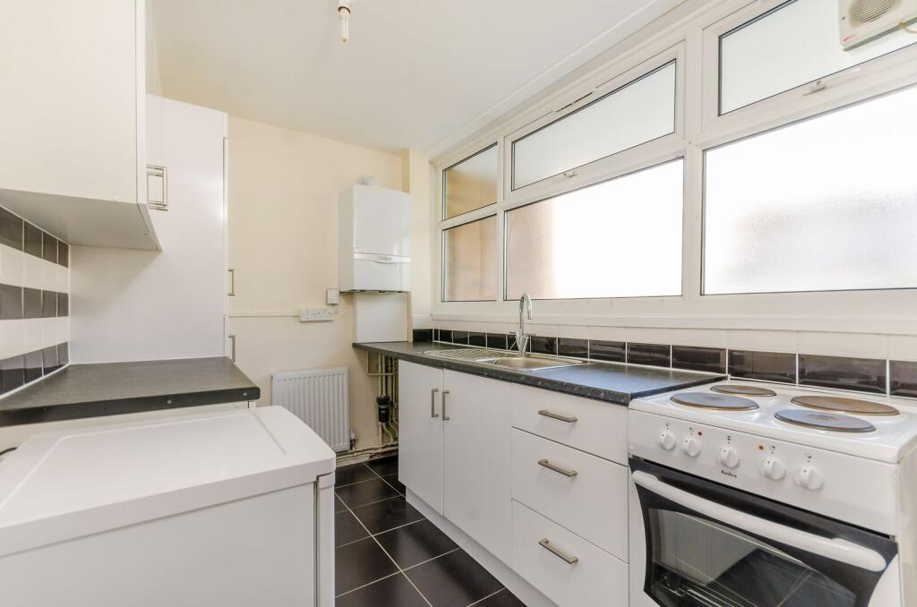 1 bed 1st Floor Flat for rent in Hornsey. From Foxtons - Crouch End