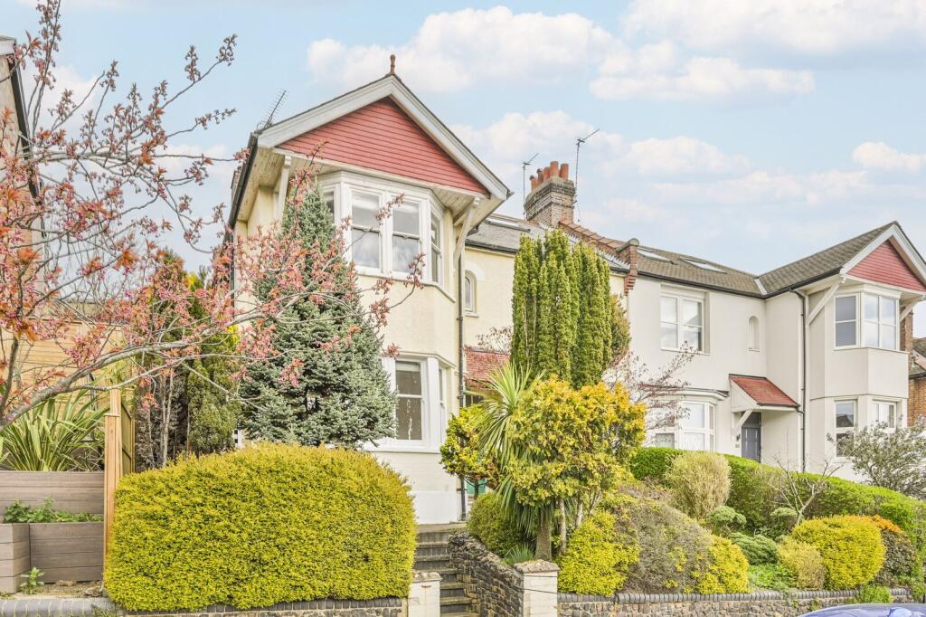 1 bed 1st Floor Flat for rent in Hornsey. From Foxtons - Crouch End