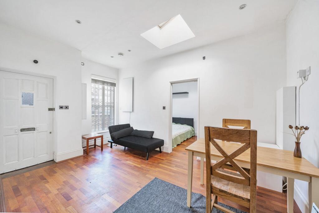 1 bed 1st Floor Flat for rent in Hornsey. From Foxtons - Crouch End 1 bed 1st Floor Flat for rent in Hornsey. From Foxtons - Crouch End
