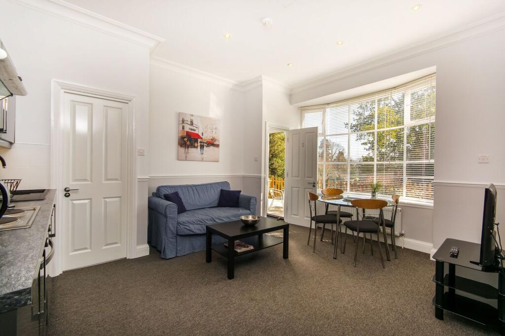 2 bed Mid Terraced House for rent in Farleigh. From Foxtons - Croydon
