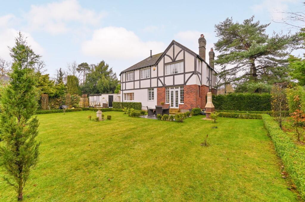 4 bed Detached for rent in Croydon. From Foxtons - Croydon
