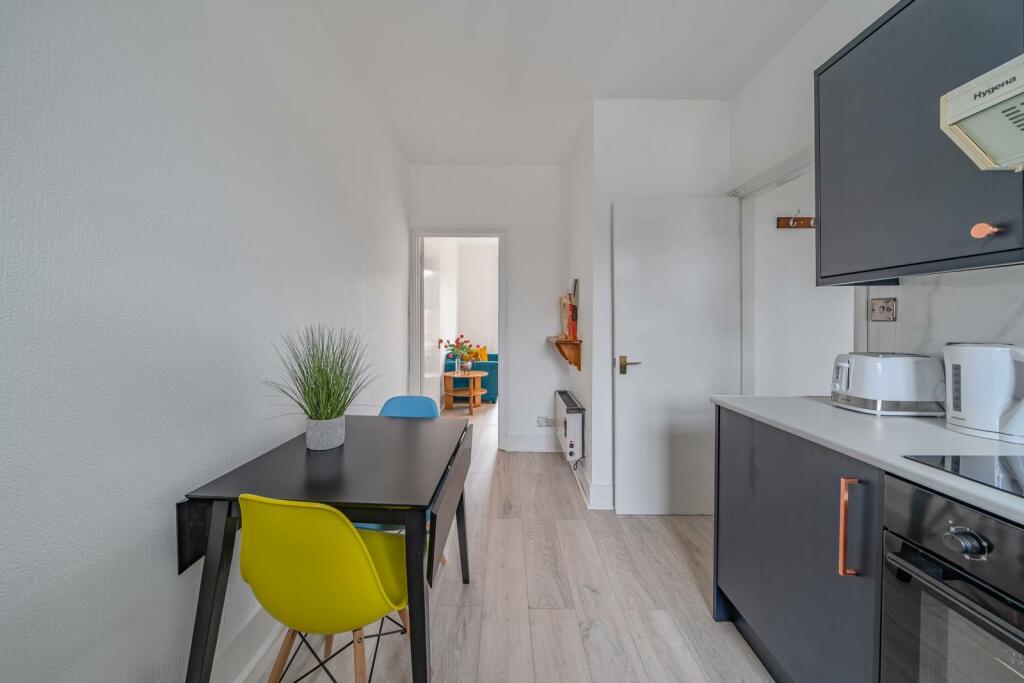 0 bed Studio for rent in London. From Foxtons - Ealing