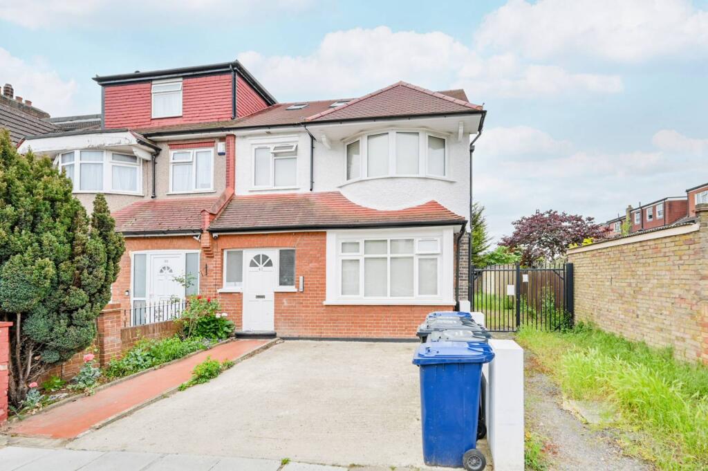 1 bed 1st Floor Flat for rent in London. From Foxtons - Ealing