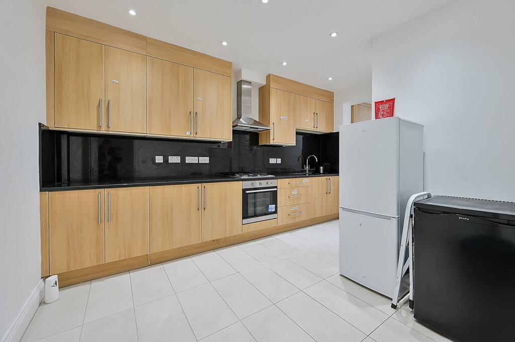 7 bed Detached for rent in Southall. From Foxtons - Ealing