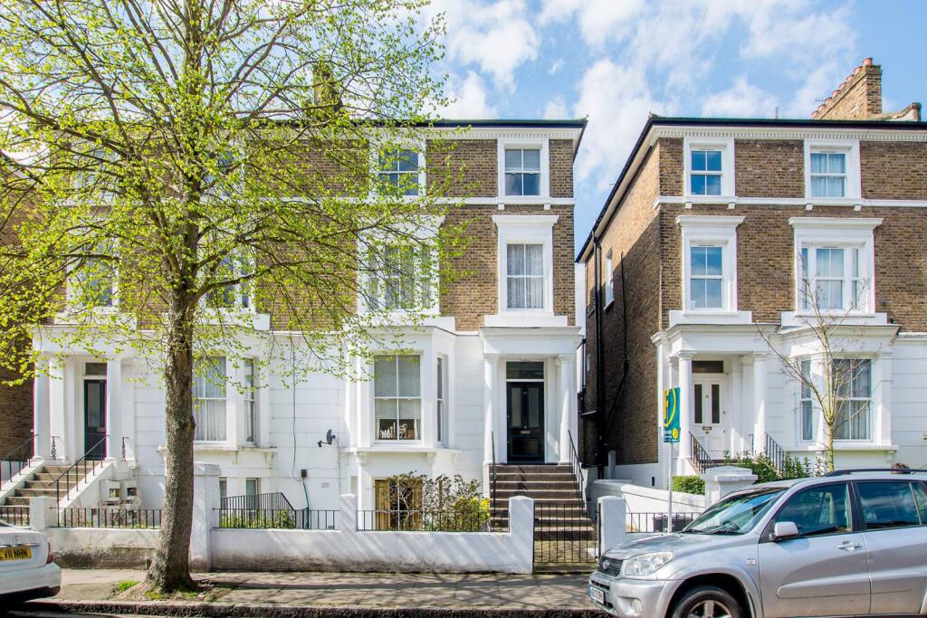 2 bed 1st Floor Flat for rent in London. From Foxtons - Ealing