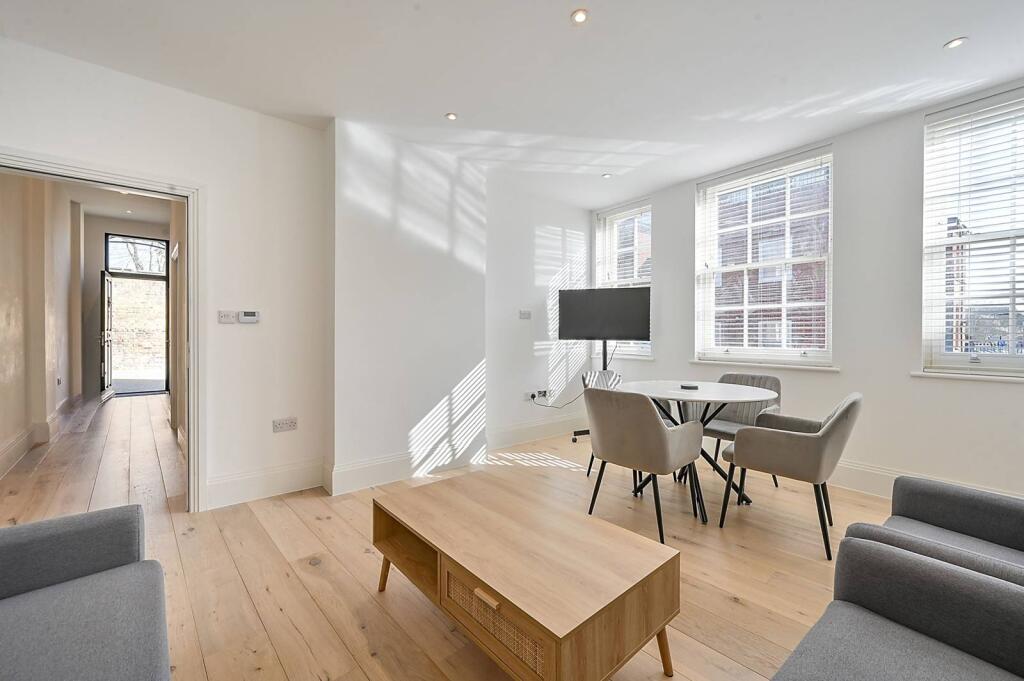 3 bed 1st Floor Flat for rent in Greenford. From Foxtons - Ealing