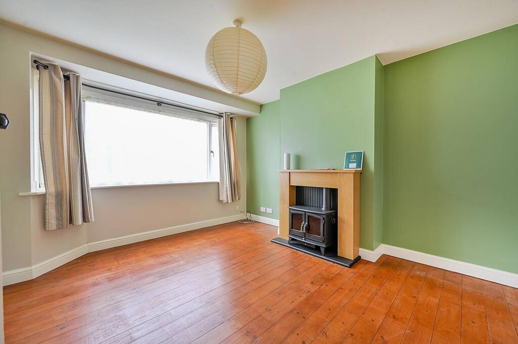 2 bed Annexe for rent in London. From Foxtons - Ealing
