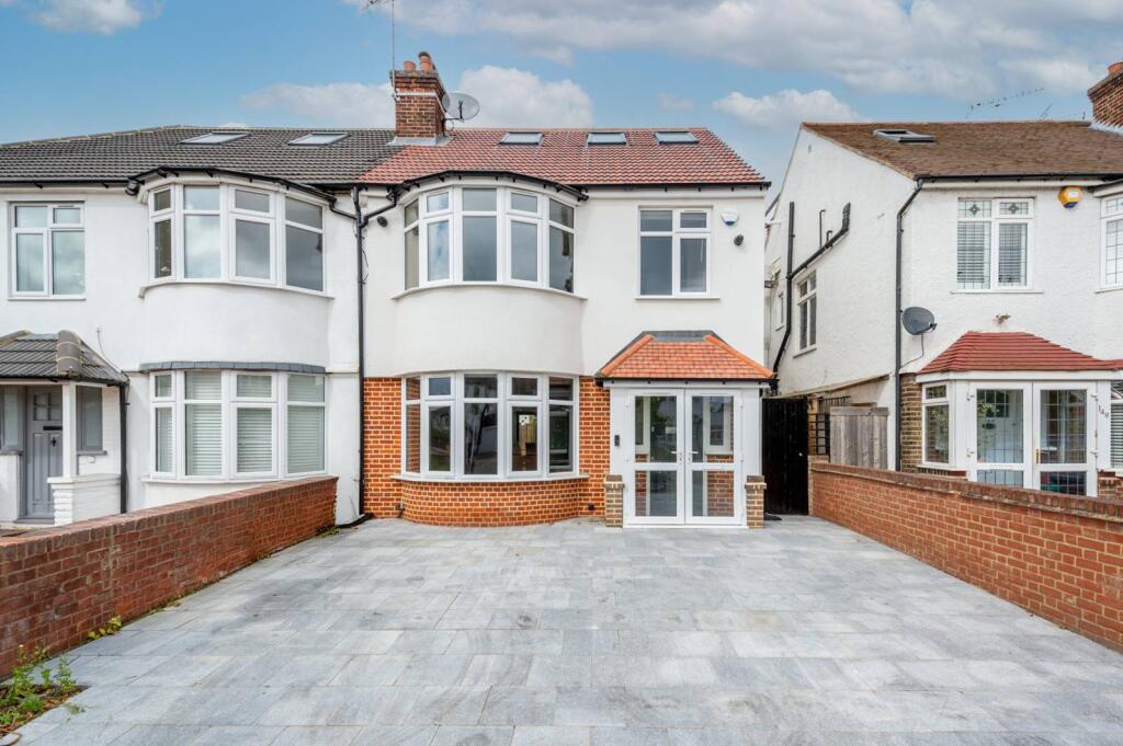3 bed Semi Detached for rent in London. From Foxtons - Ealing 3 bed Semi Detached for rent in London. From Foxtons - Ealing