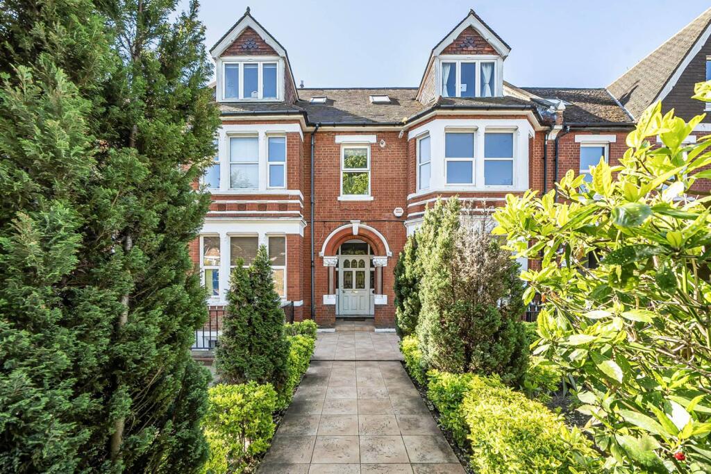 1 bed 1st Floor Flat for rent in Acton. From Foxtons - Ealing