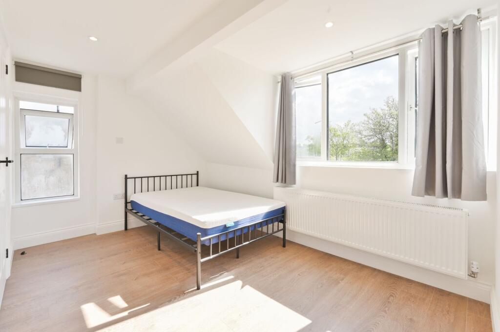 4 bed Studio for rent in Acton. From Foxtons - Ealing 4 bed Studio for rent in Acton. From Foxtons - Ealing