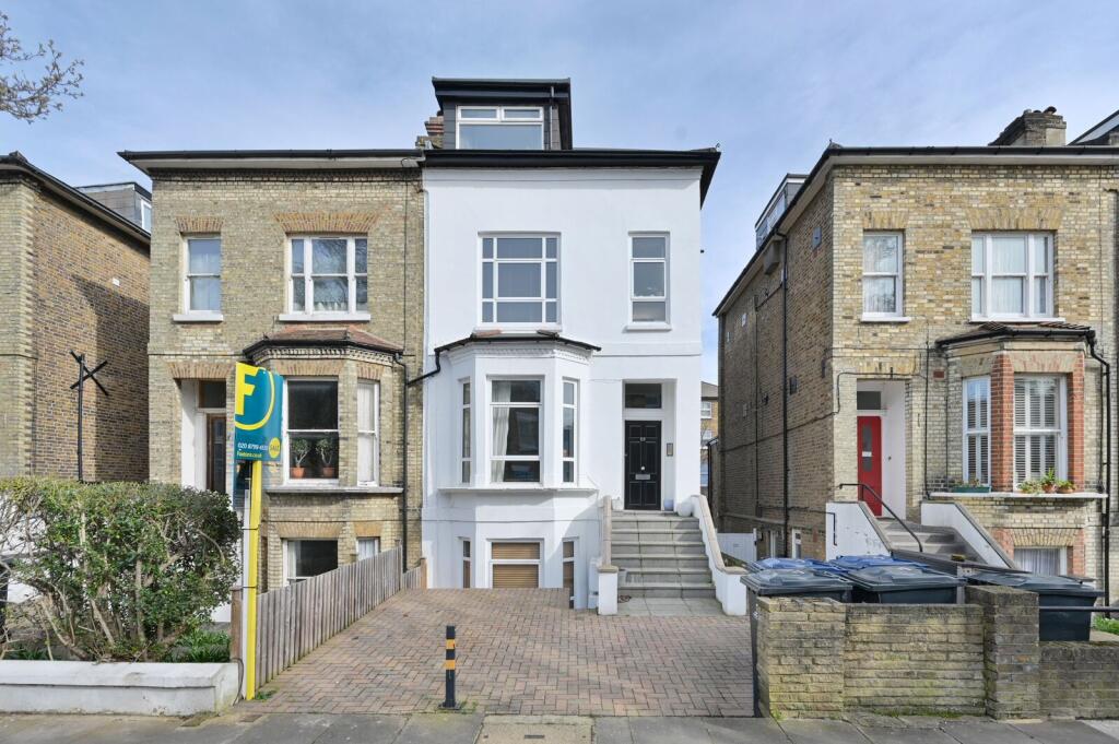 2 bed 1st Floor Flat for rent in London. From Foxtons - Ealing 2 bed 1st Floor Flat for rent in London. From Foxtons - Ealing