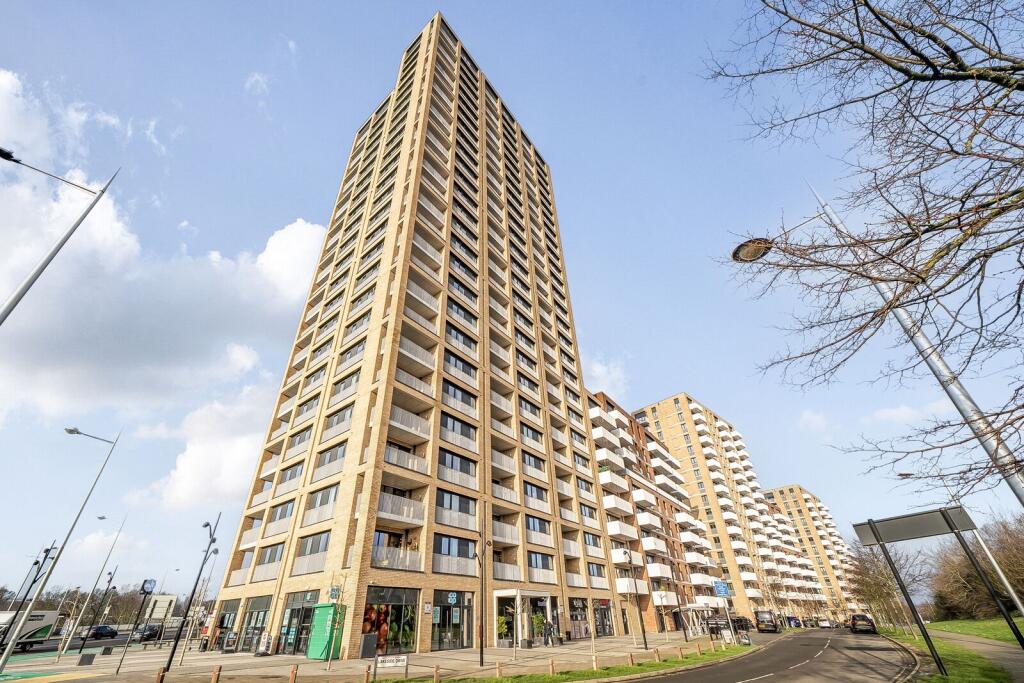 2 bed 1st Floor Flat for rent in Willesden. From Foxtons - Ealing