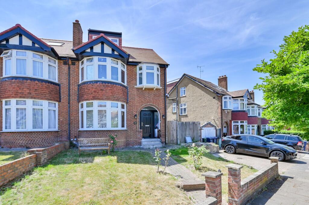 4 bed Semi Detached for rent in Wembley. From Foxtons - Ealing
