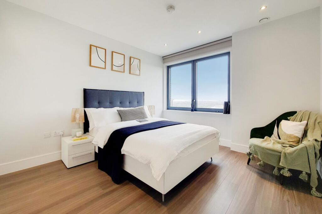 2 bed 1st Floor Flat for rent in London. From Foxtons - Ealing