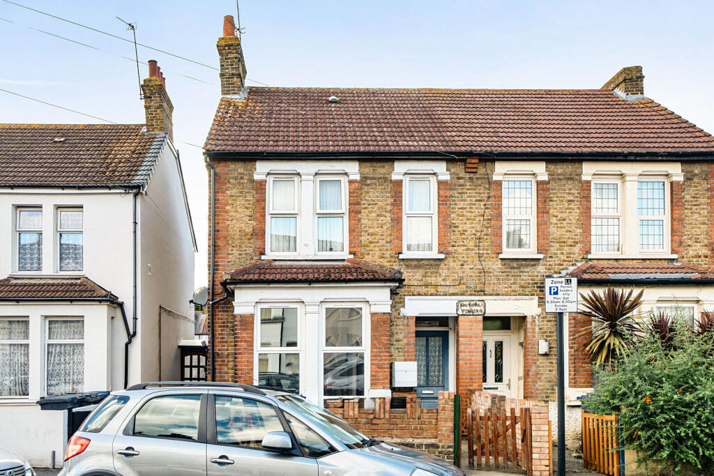 2 bed 1st Floor Flat for rent in Southall. From Foxtons - Ealing 2 bed 1st Floor Flat for rent in Southall. From Foxtons - Ealing
