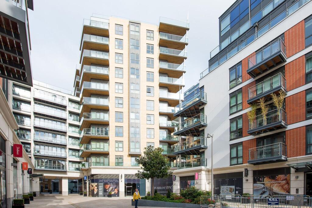 2 bed 1st Floor Flat for rent in London. From Foxtons - Ealing