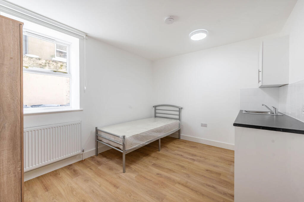 0 bed Studio for rent in London. From Foxtons - Ealing