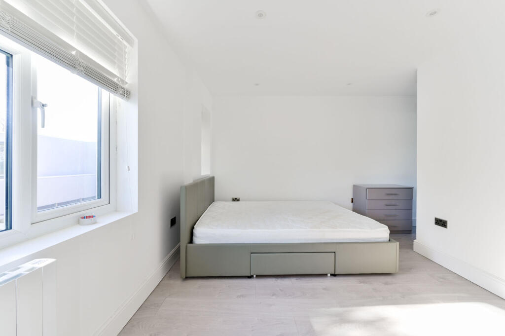 0 bed Studio for rent in London. From Foxtons - Ealing 0 bed Studio for rent in London. From Foxtons - Ealing