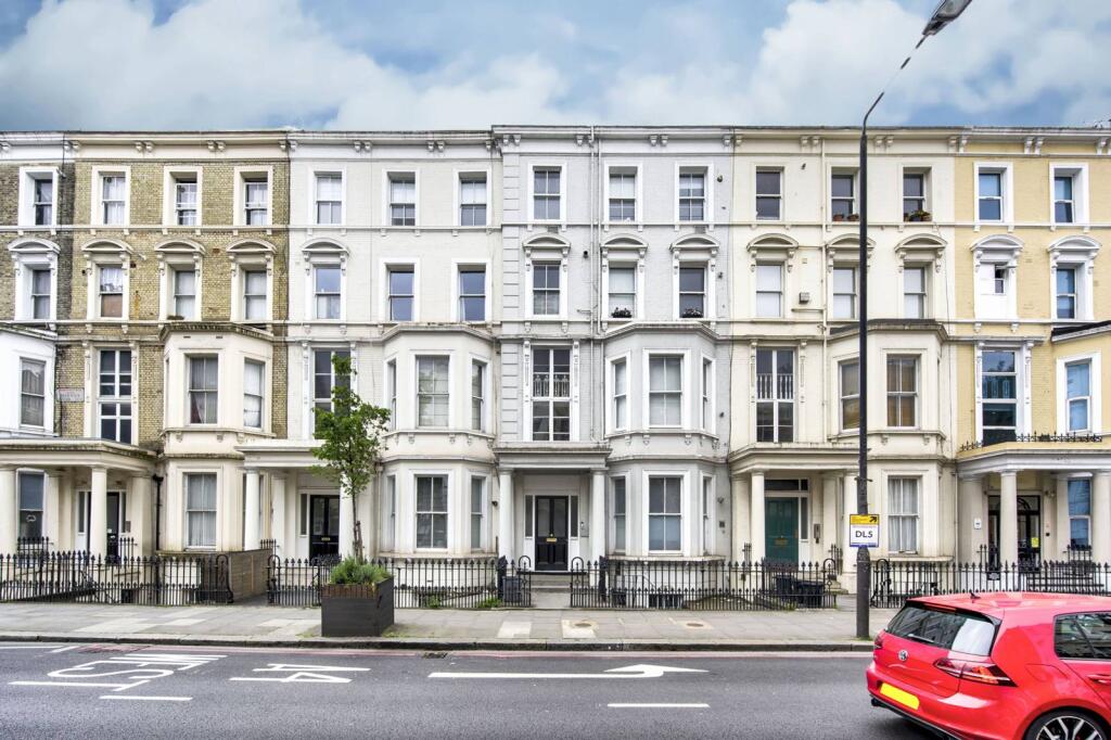 1 bed 1st Floor Flat for rent in Kensington. From Foxtons - Earls Court