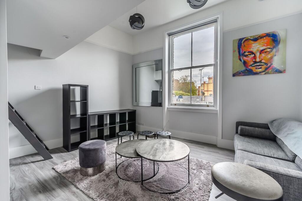 4 bed Annexe for rent in Kensington. From Foxtons - Earls Court 4 bed Annexe for rent in Kensington. From Foxtons - Earls Court