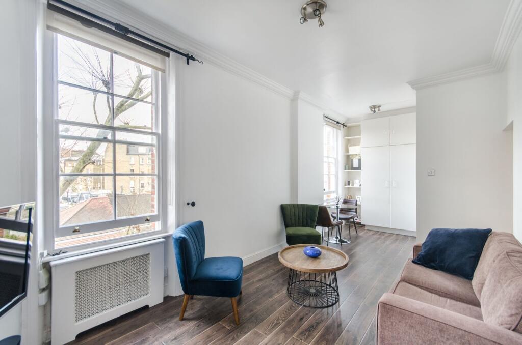 1 bed 1st Floor Flat for rent in London. From Foxtons - Earls Court