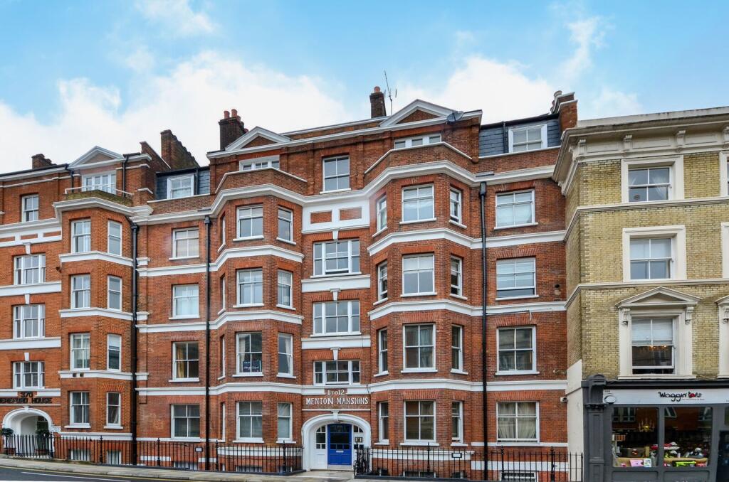 3 bed 1st Floor Flat for rent in London. From Foxtons - Earls Court