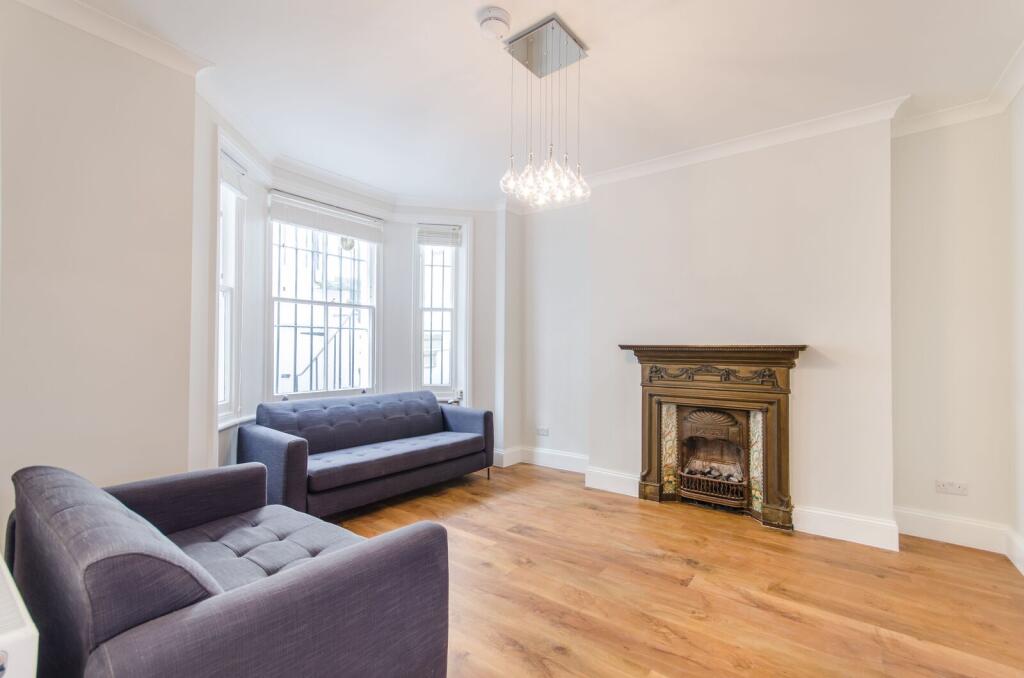 2 bed 1st Floor Flat for rent in Kensington. From Foxtons - Earls Court 2 bed 1st Floor Flat for rent in Kensington. From Foxtons - Earls Court