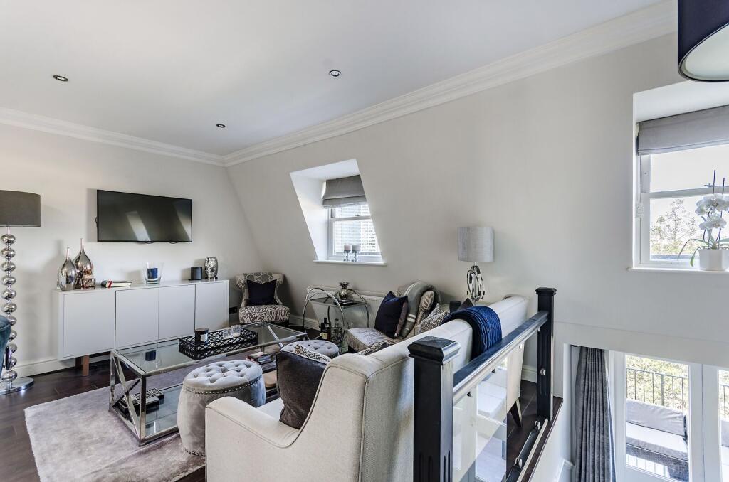 2 bed 1st Floor Flat for rent in Kensington. From Foxtons - Earls Court