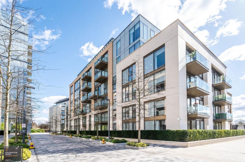 1 bed 1st Floor Flat for rent in London. From Foxtons - Earls Court