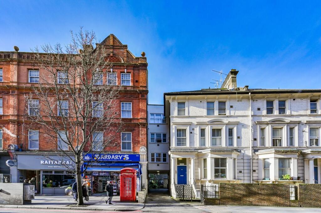1 bed 1st Floor Flat for rent in Kensington. From Foxtons - Earls Court