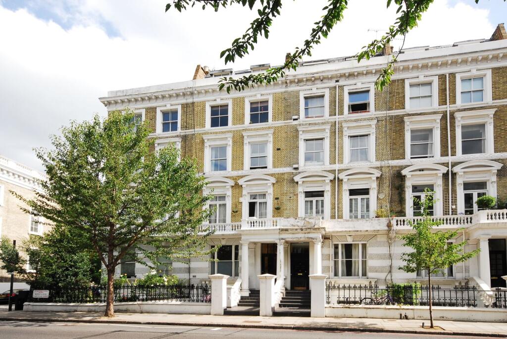 1 bed 1st Floor Flat for rent in London. From Foxtons - Earls Court