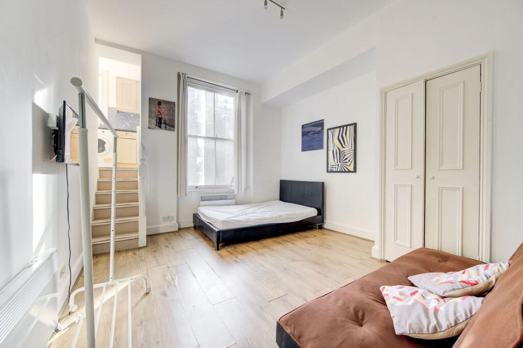 4 bed Studio for rent in Kensington. From Foxtons - Earls Court