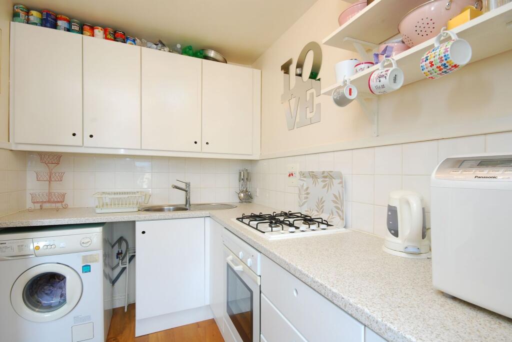 0 bed Studio for rent in London. From Foxtons - Earls Court