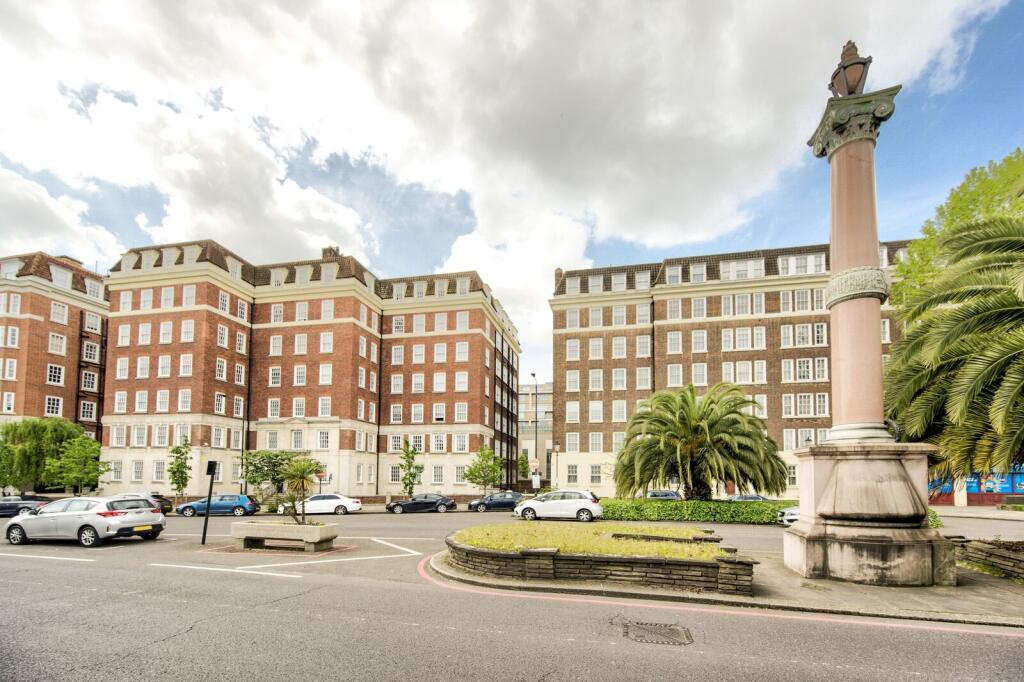 3 bed 1st Floor Flat for rent in London. From Foxtons - Earls Court