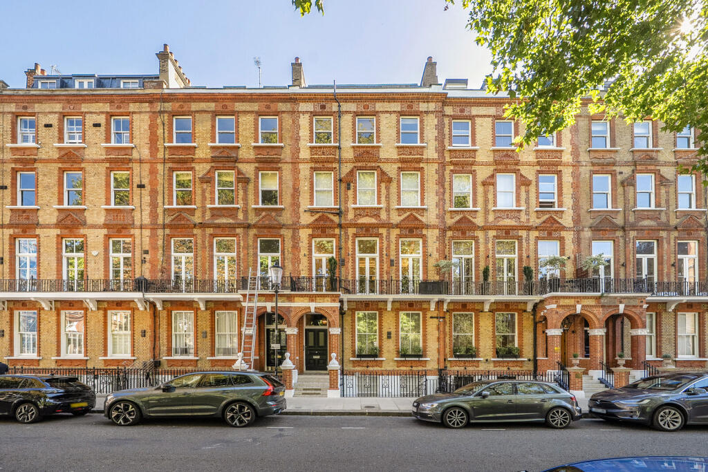 2 bed 1st Floor Flat for rent in London. From Foxtons - Earls Court 2 bed 1st Floor Flat for rent in London. From Foxtons - Earls Court