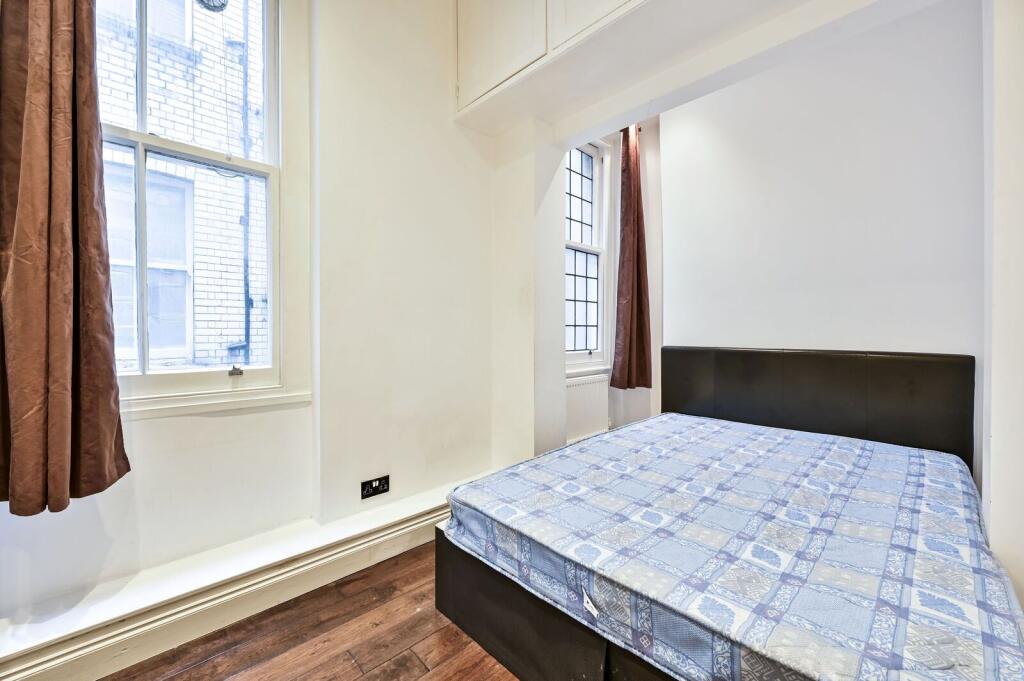2 bed 1st Floor Flat for rent in London. From Foxtons - Earls Court