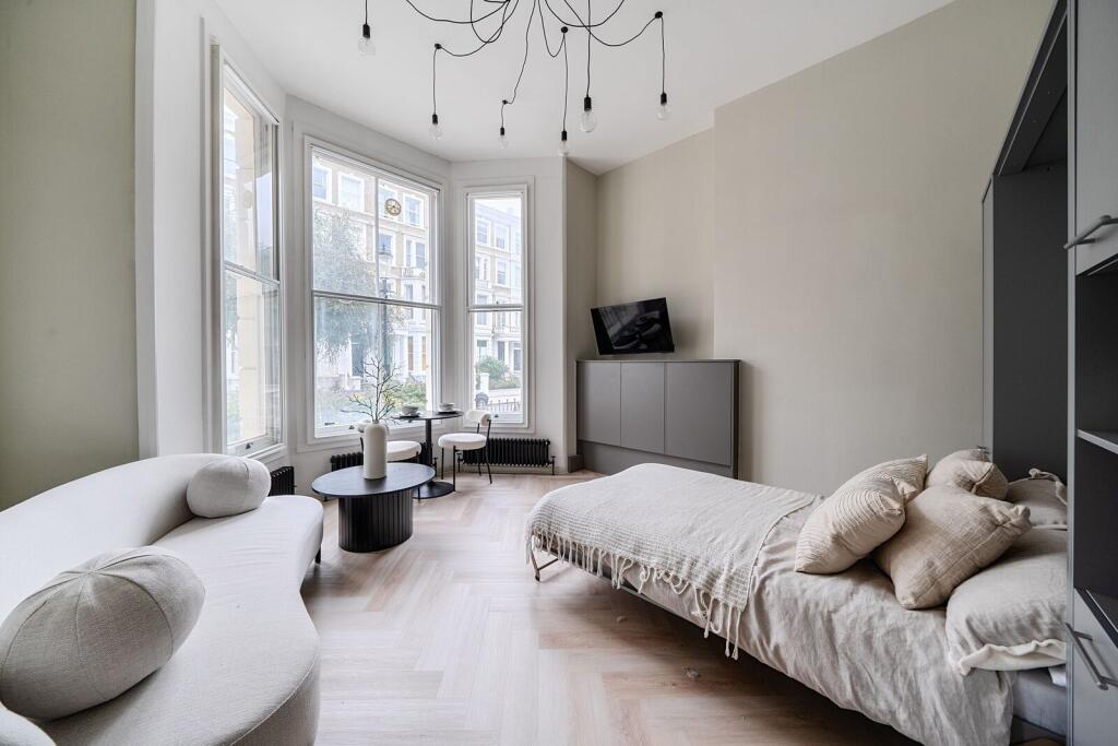 0 bed Studio for rent in London. From Foxtons - Earls Court