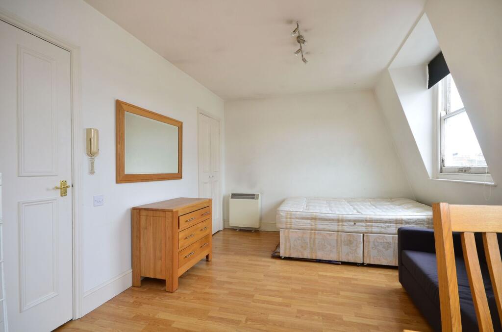 0 bed Studio for rent in London. From Foxtons - Earls Court
