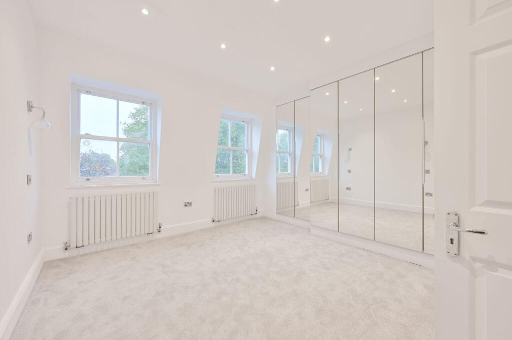 3 bed 1st Floor Flat for rent in London. From Foxtons - Earls Court 3 bed 1st Floor Flat for rent in London. From Foxtons - Earls Court