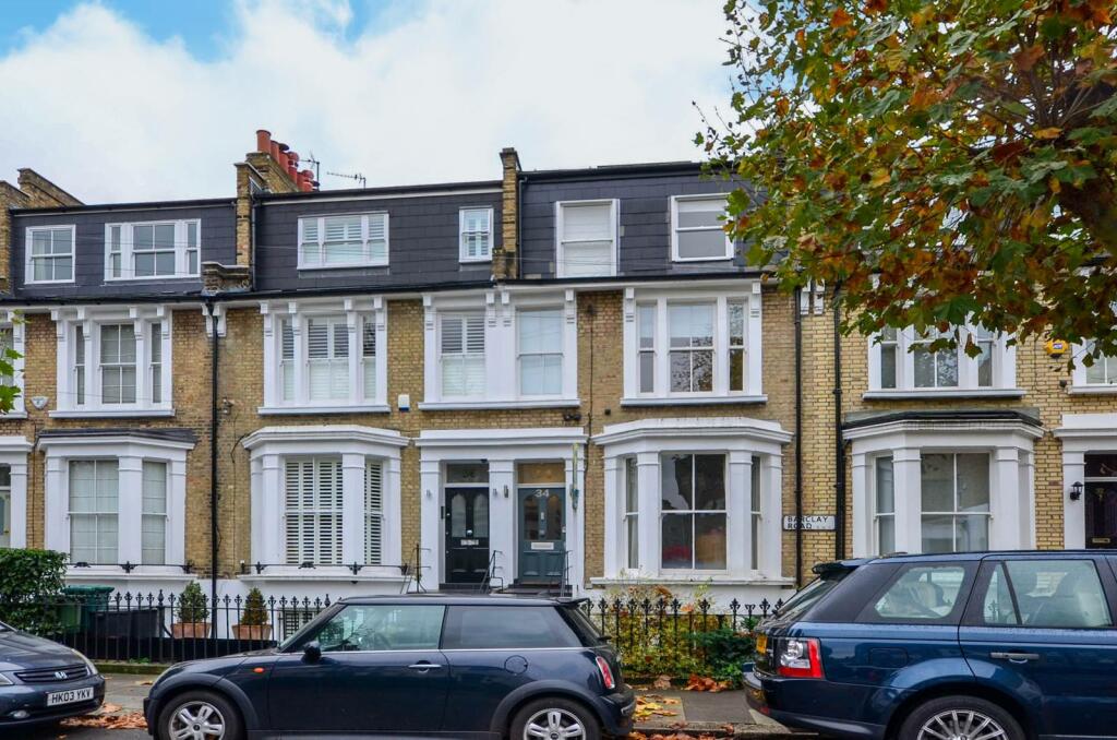 3 bed Annexe for rent in London. From Foxtons - Fulham Broadway
