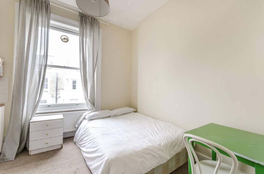0 bed Studio for rent in London. From Foxtons - Fulham Broadway