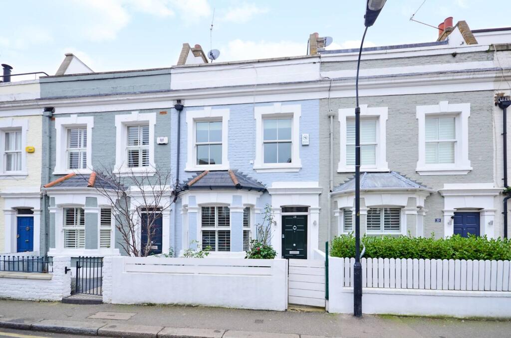 4 bed Detached for rent in London. From Foxtons - Fulham Broadway