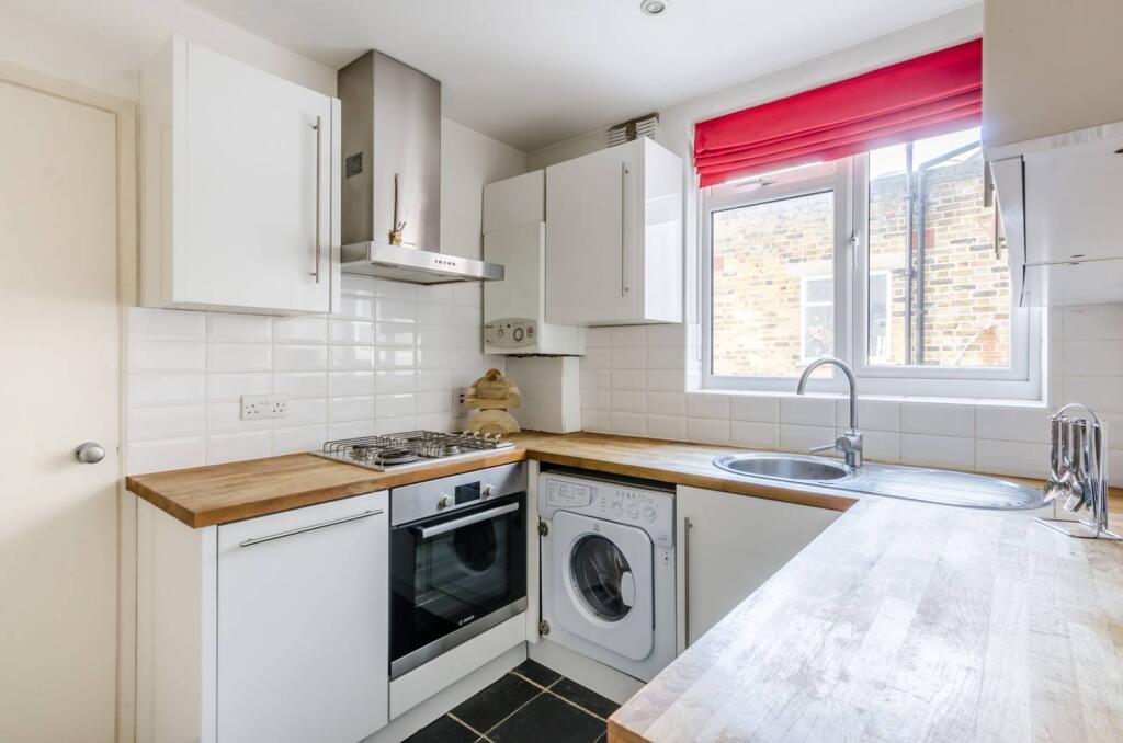 2 bed 1st Floor Flat for rent in London. From Foxtons - Fulham Broadway 2 bed 1st Floor Flat for rent in London. From Foxtons - Fulham Broadway