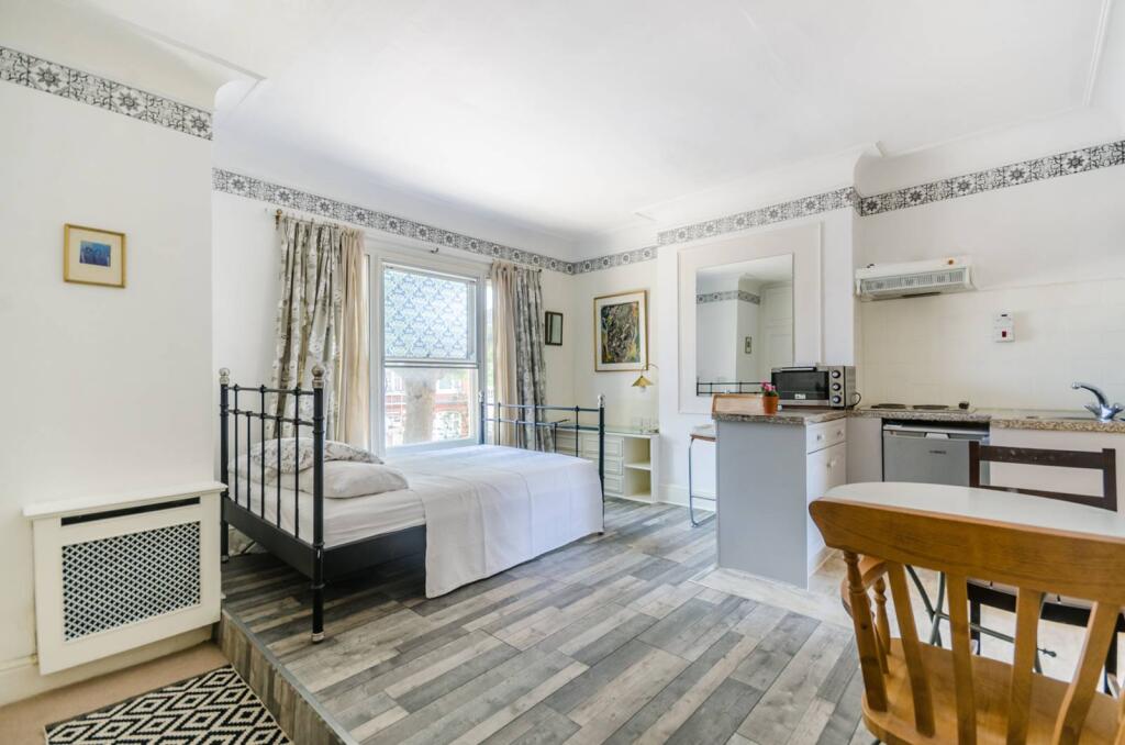 0 bed Studio for rent in London. From Foxtons - Fulham Broadway