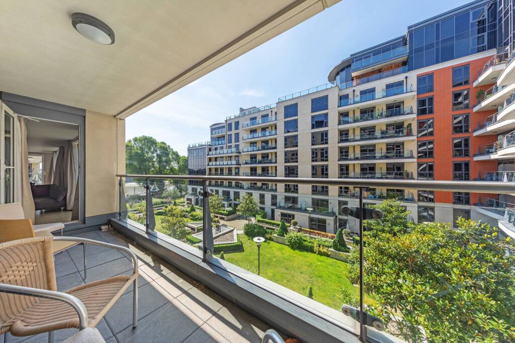 5 bed 1st Floor Flat for rent in London. From Foxtons - Fulham Broadway