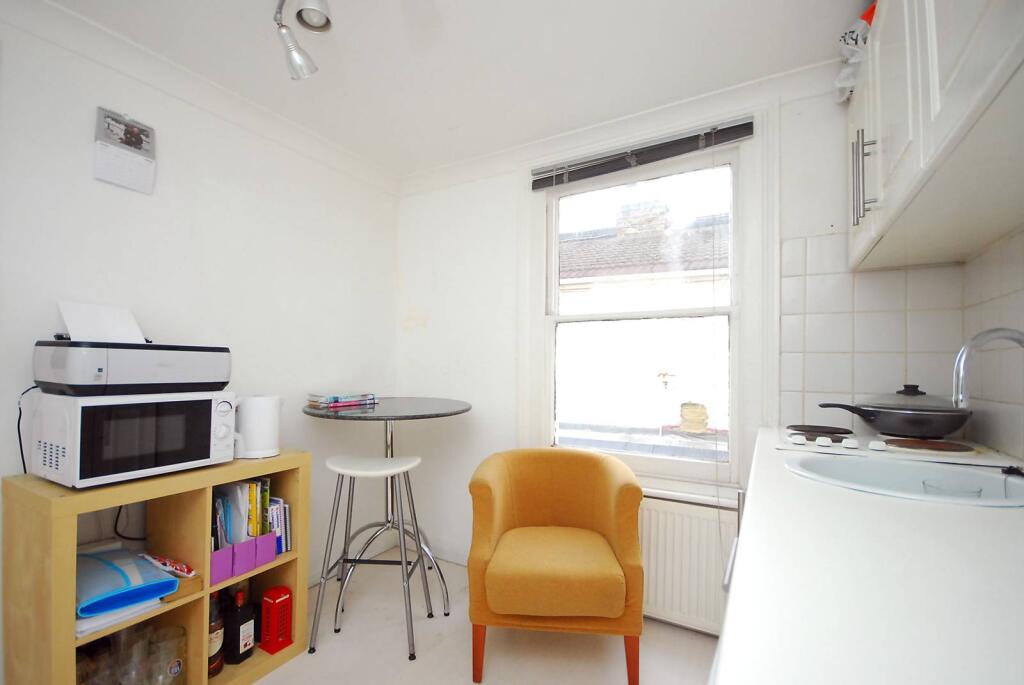 0 bed Studio for rent in London. From Foxtons - Fulham Broadway